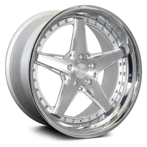 303242225.webp